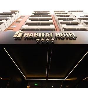 4* Hotel Habitat