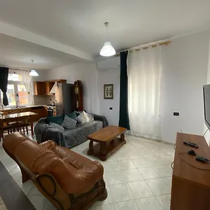 2 Apartment