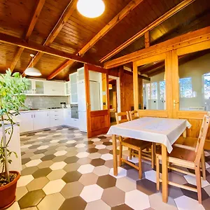 Experience, Authentic In The Heart Of Old Apartment